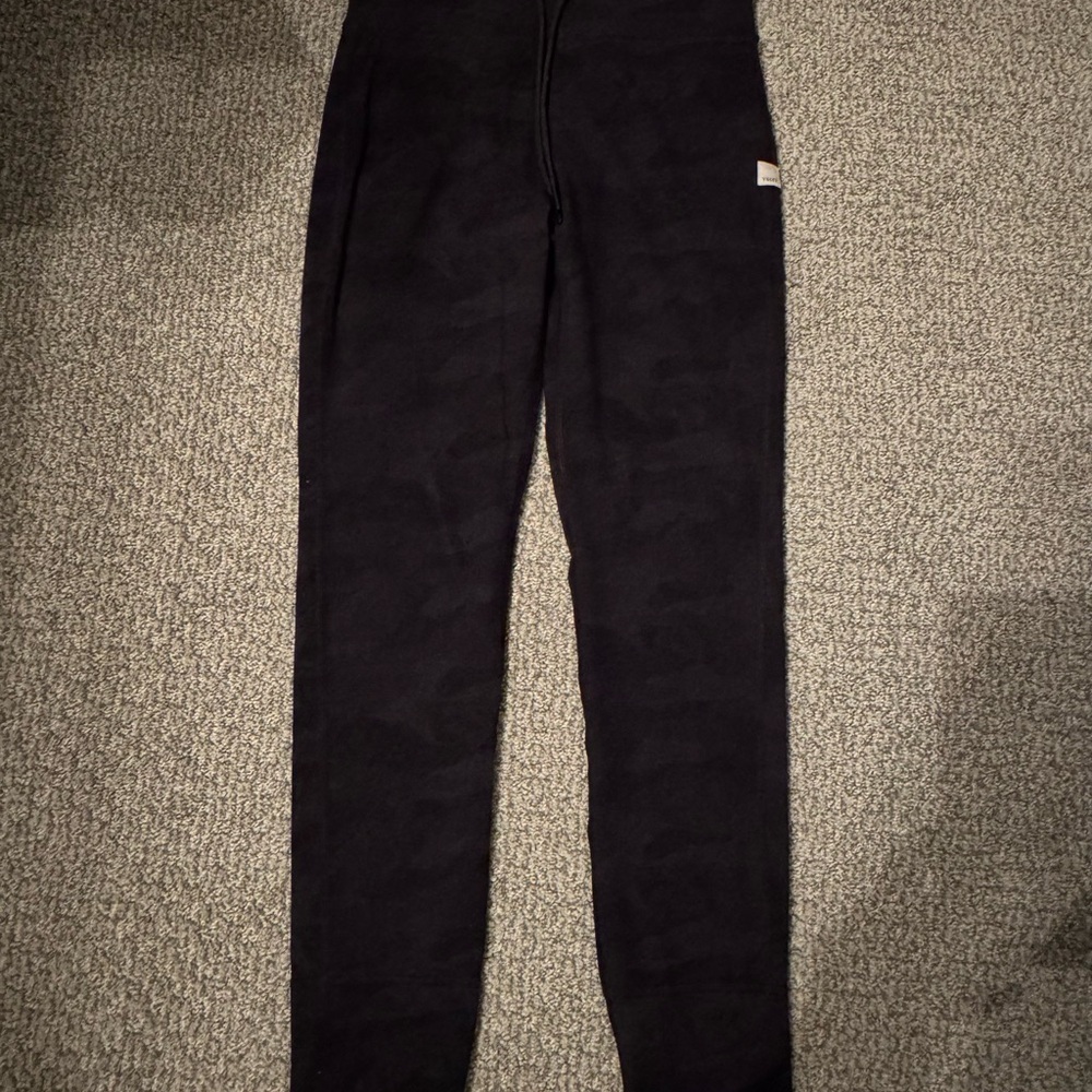 Vuori Black Camo Leggings
